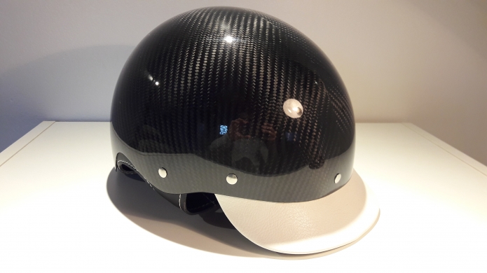 Casque-de-courses