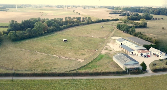PRORPIETE-AVEC-PISTE-DE-700m