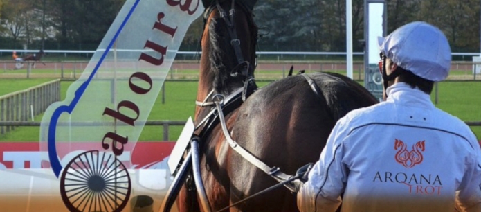 Courtier-present-a-la-vente-d---automne-Arqana