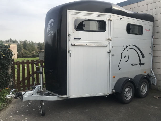 Van-cheval-liberte-2-places