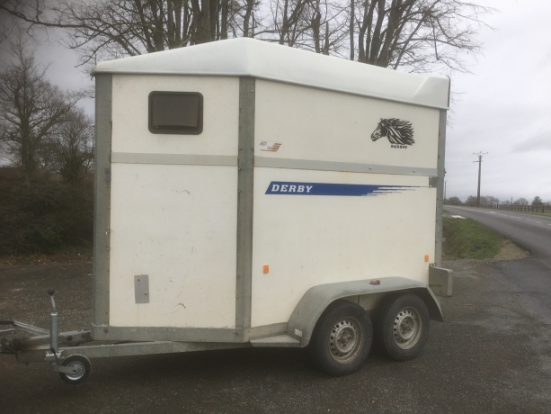 vends-VAN-BARBOT-type-DERBY-1-1-2-place-2