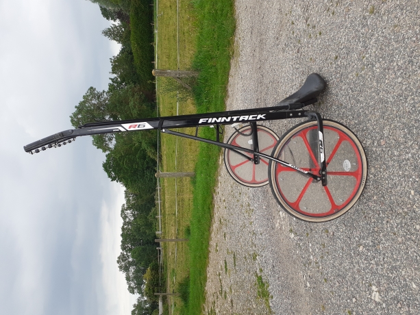 Sulky-de-course-Finnack-1