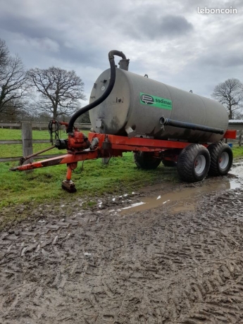 a-vendre-tonne-a-eau-12000L