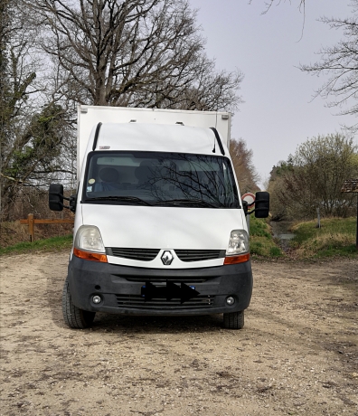 Camion-betaillere-vl-chevaux-2-places-Renault-Master-dci-150-(tout-le-haut-moteur-neuf-moins-de-1500km)-Prix-revu-a-la-baisse-3